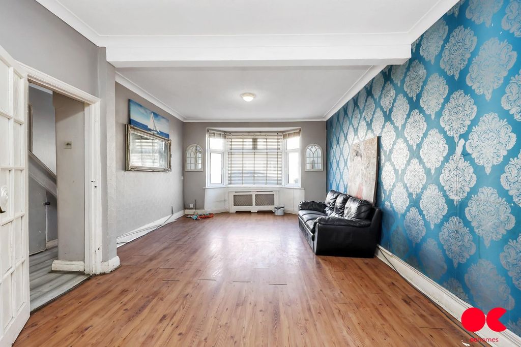 Property photo 2 of 21 Levi4663.Jpg