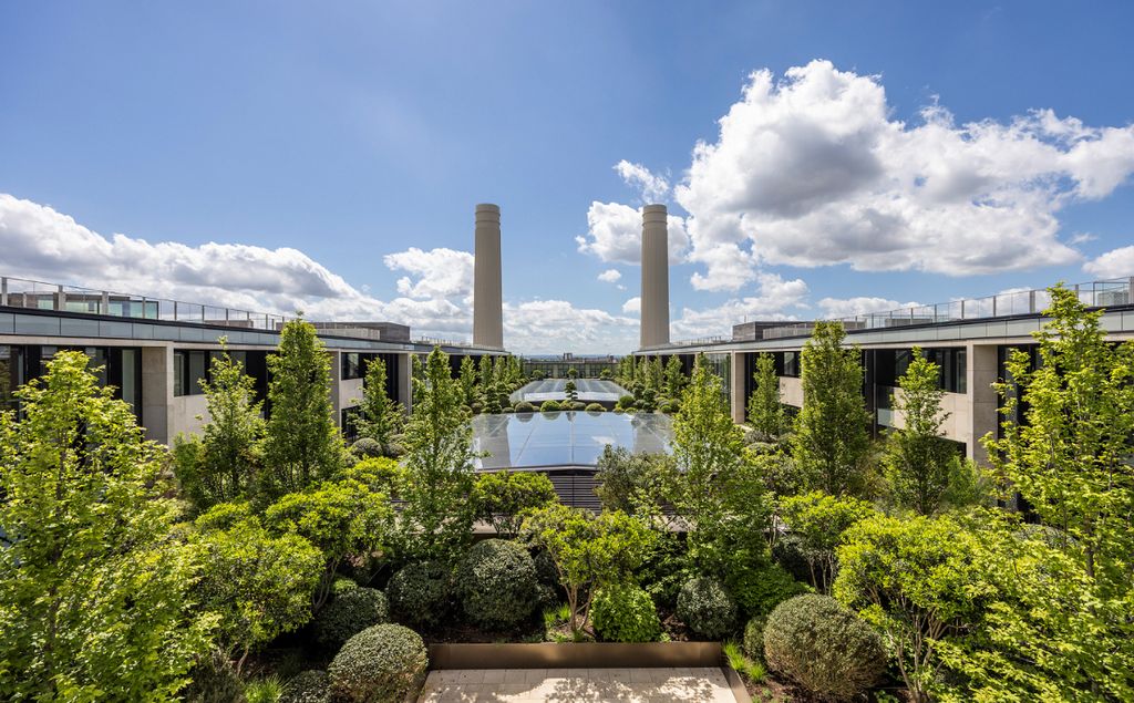 Property photo 2 of 17 Boiler House Square (c) John Sturrock.Jpg