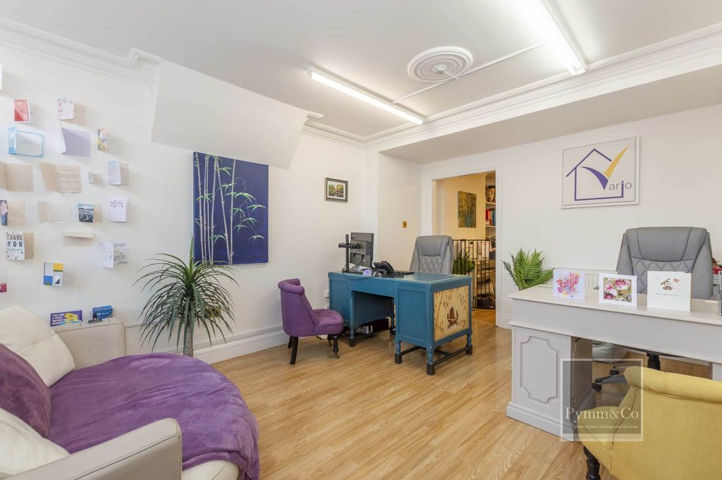 Property photo 3 of 20