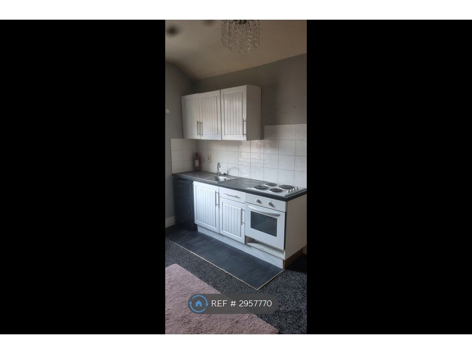 Property photo 1 of 2