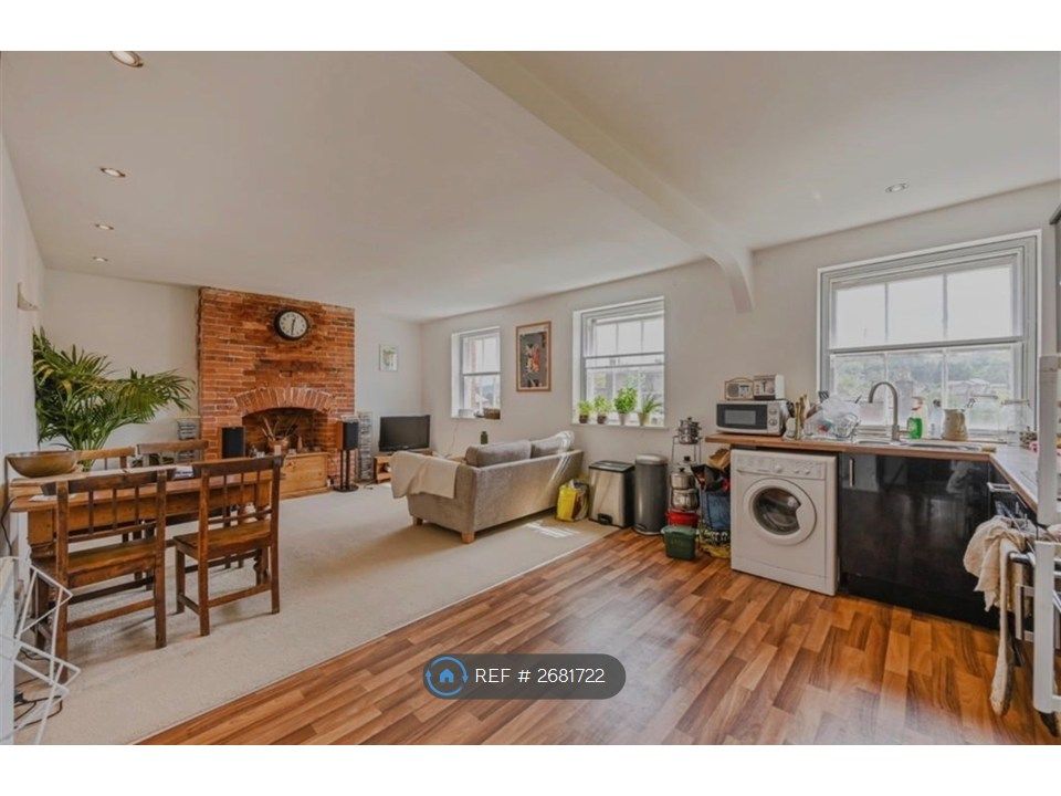 Property photo 3 of 3