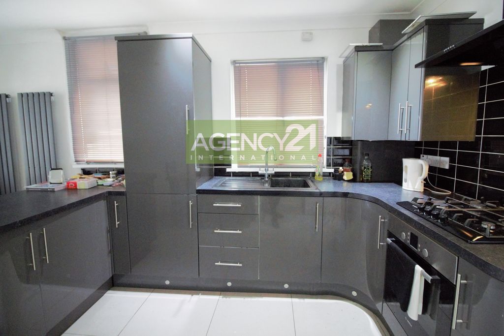 Property photo 1 of 13 Photo 18