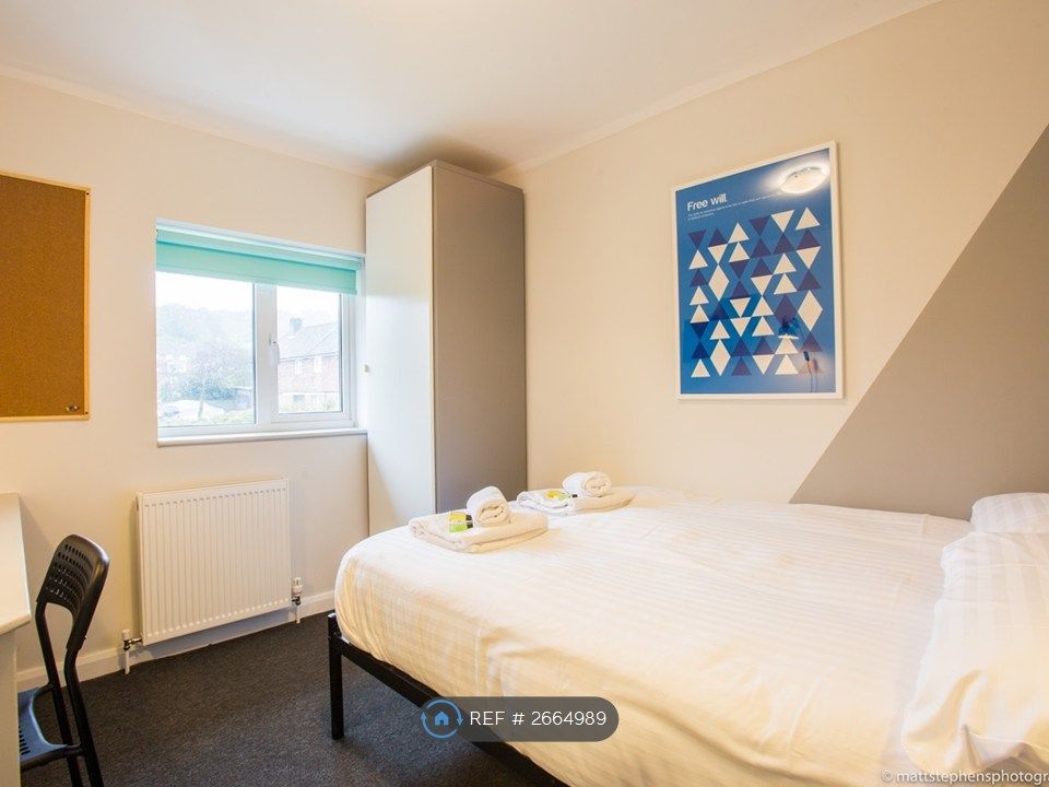 Property photo 3 of 31 Bedroom 4