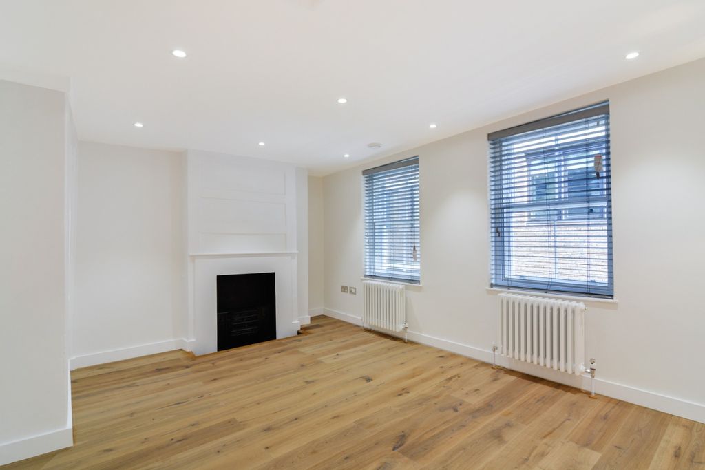 Property photo 1 of 13 970980