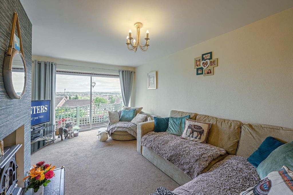 Property photo 3 of 21