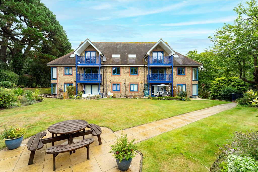 Property photo 1 of 20 Picture No. 35