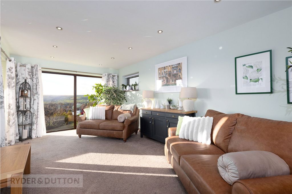 Property photo 3 of 34 Picture No. 69