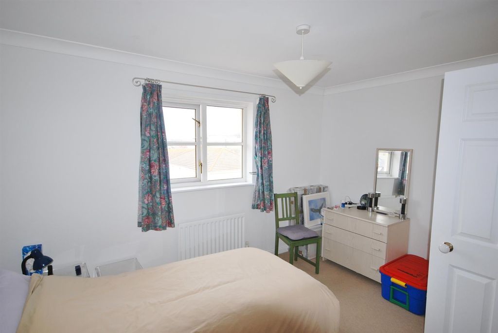 Property photo 3 of 11 Property Photo