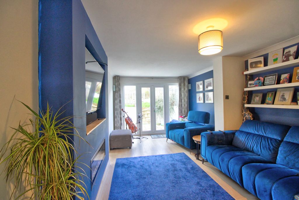 Property photo 3 of 20 Img_2479_80_81_Balancer