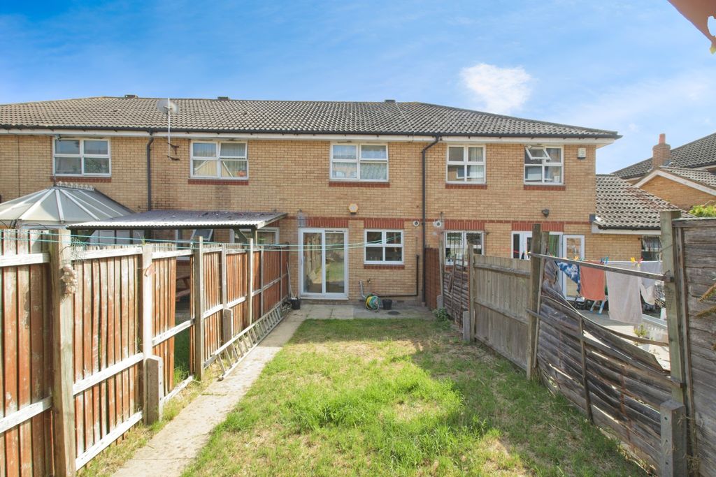 Property photo 3 of 15 Img_1121