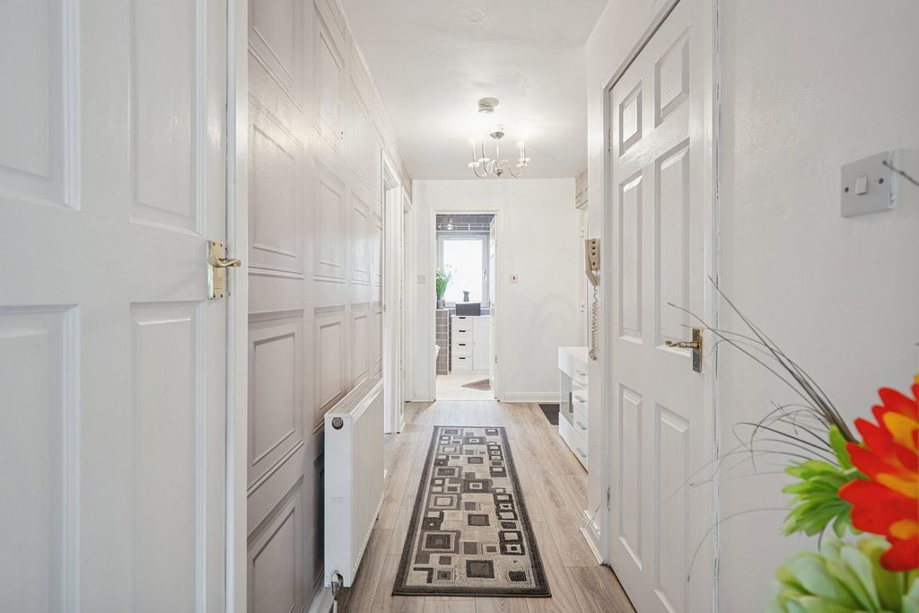 Additional image 13 of 2 bed flat for sale114 Low Waters Road, Hamilton ML3