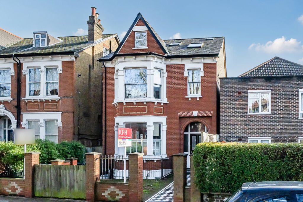 Property photo 2 of 10 Picture No. 19