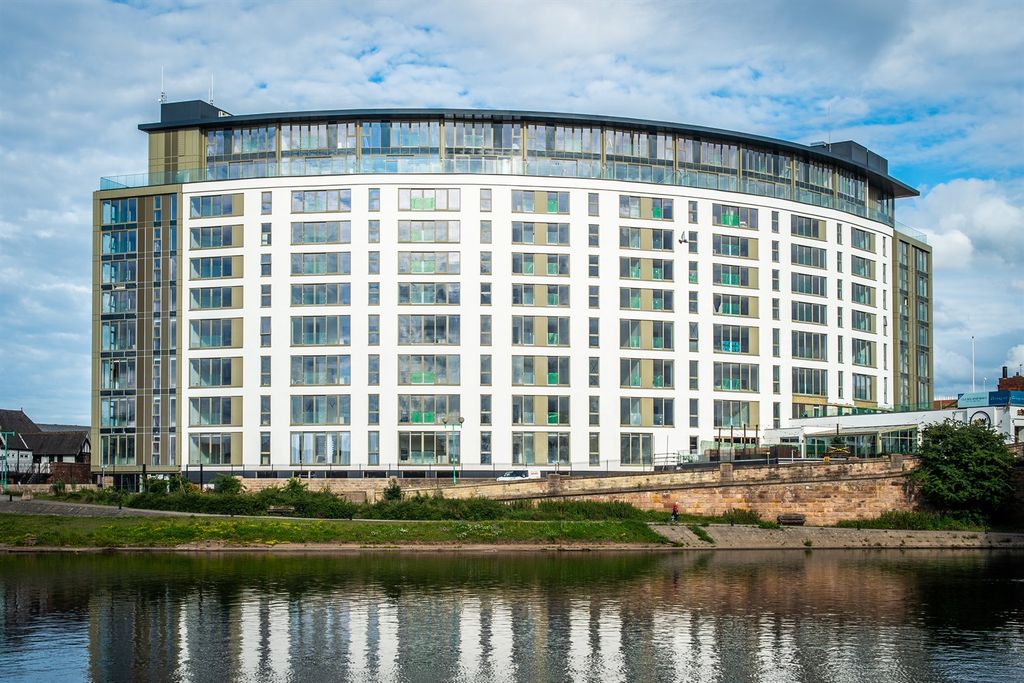 Property photo 1 of 9 (Main)