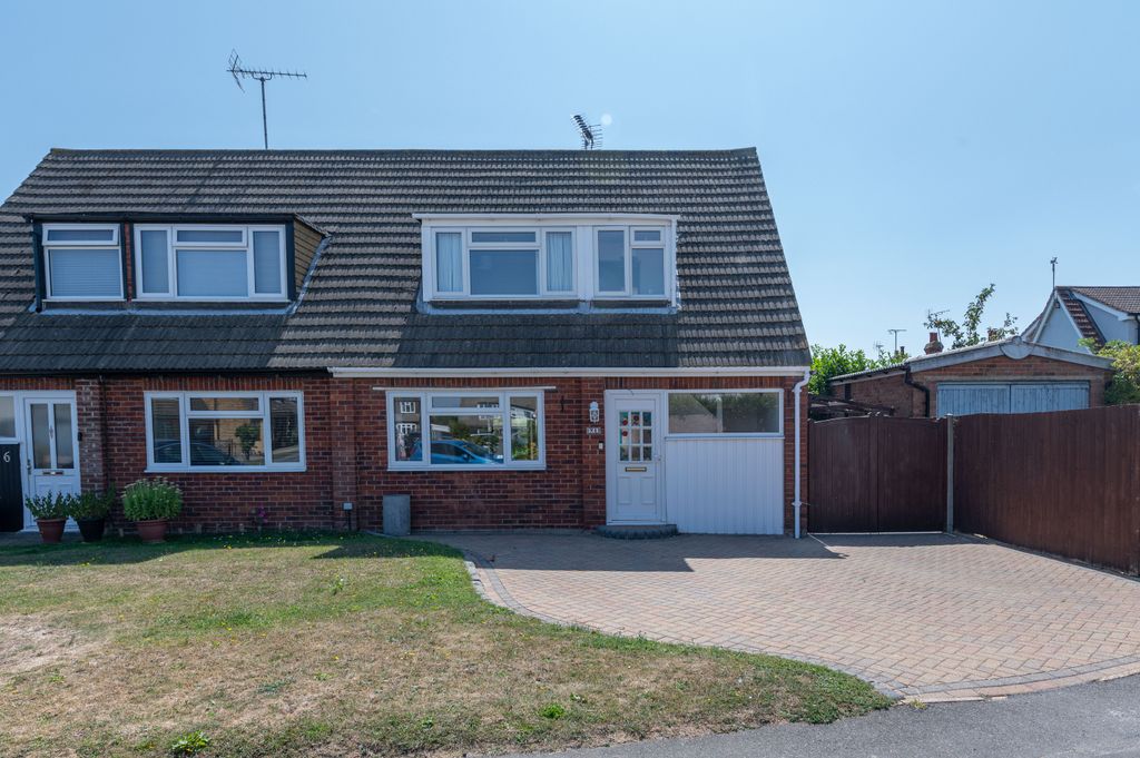 Property photo 1 of 22 Newton Hall Gardens_-8