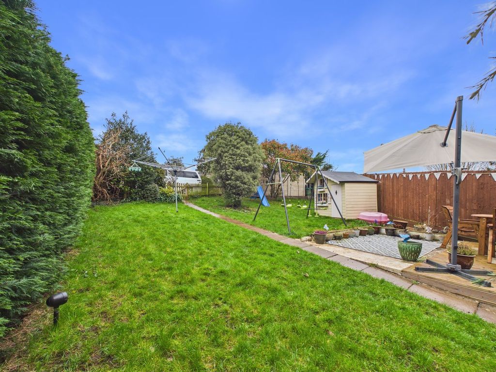 Property photo 3 of 27