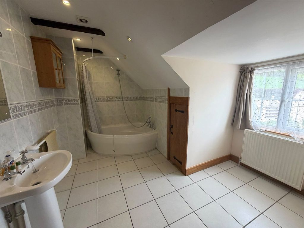 Property photo 2 of 54 Picture No. 26