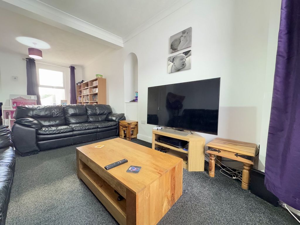 Property photo 2 of 18 Not Specified