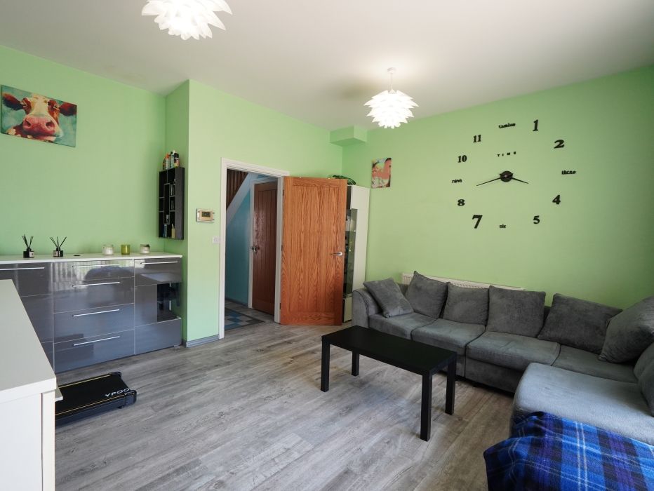 Property photo 3 of 28