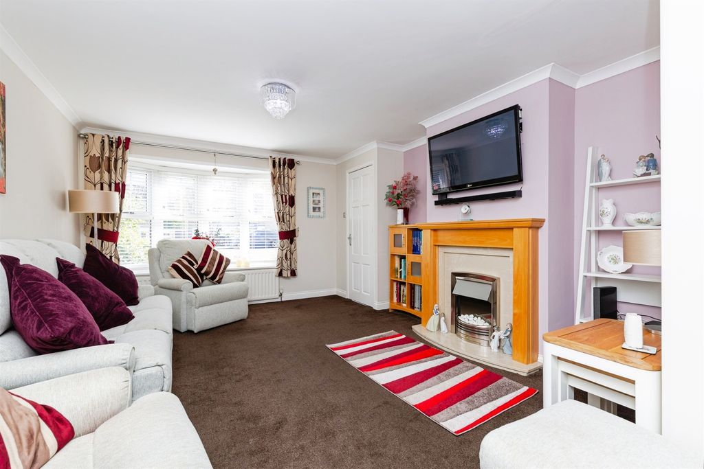 Property photo 2 of 14