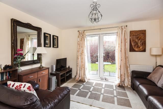 Property photo 3 of 8 Internal View 1