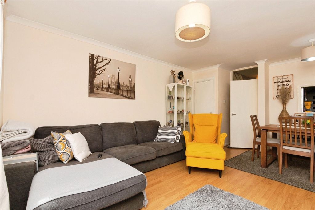Property photo 2 of 18 Picture No. 03