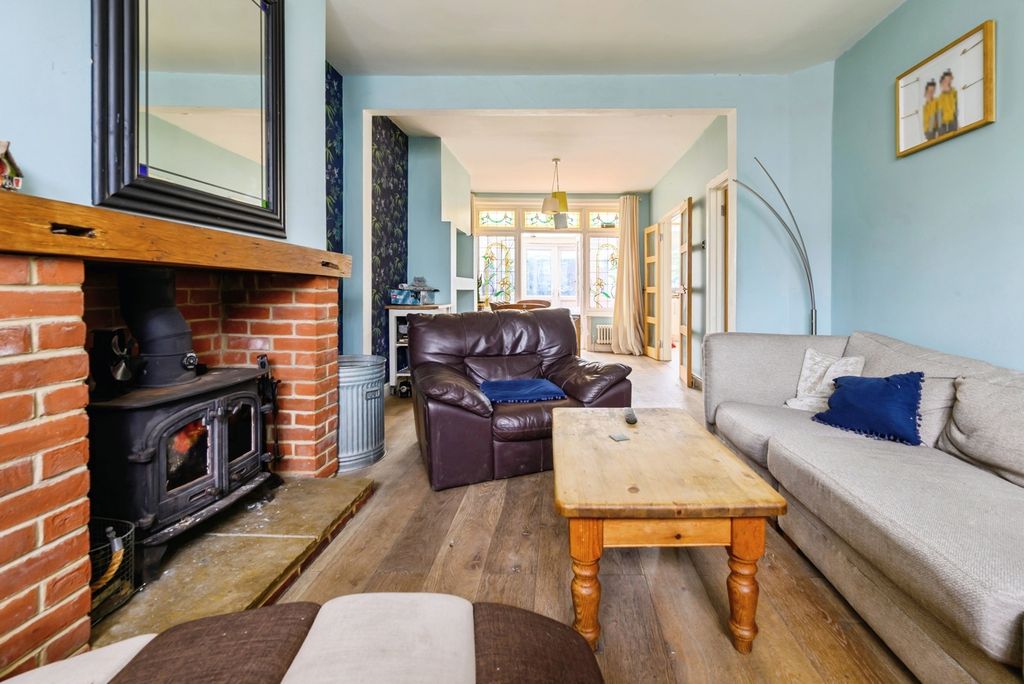 Property photo 3 of 20 Pbox-Img.Jpg