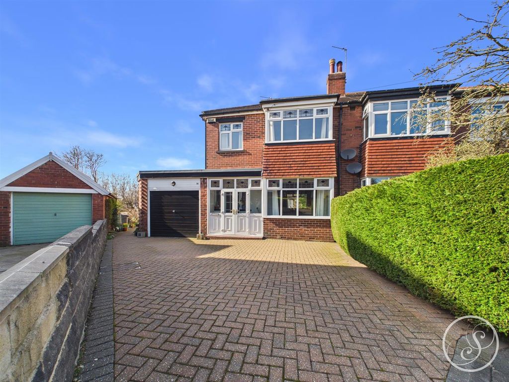 Property photo 1 of 27