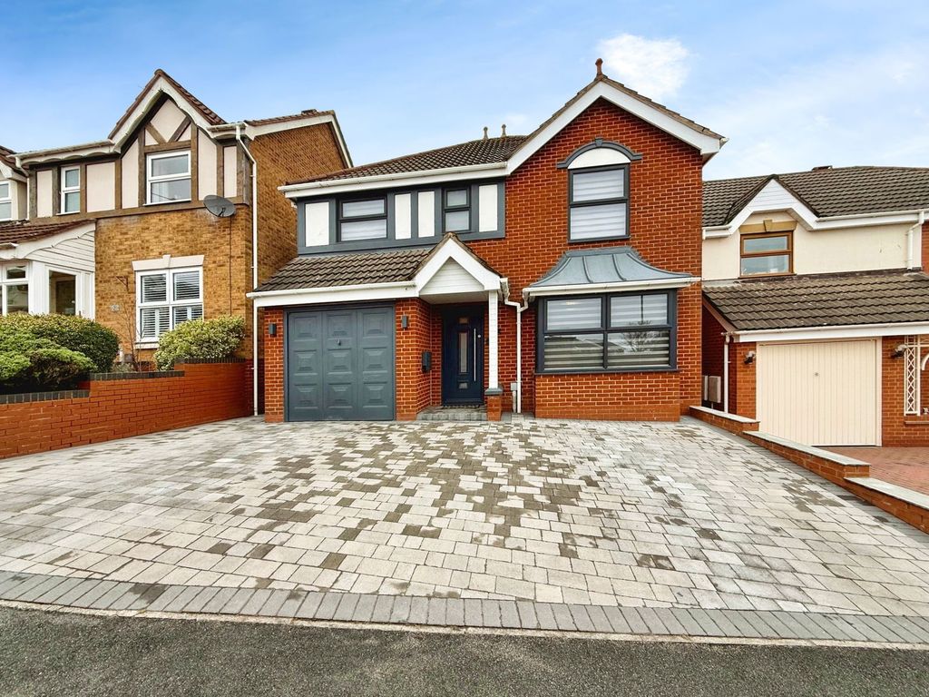 Property photo 1 of 18