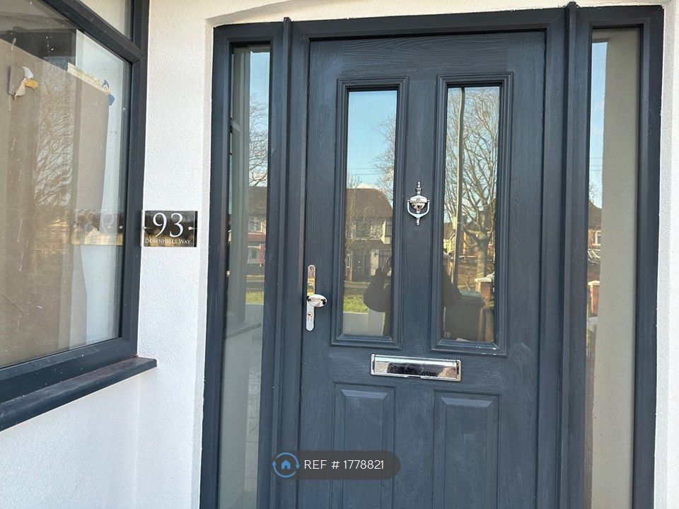 Property photo 2 of 35