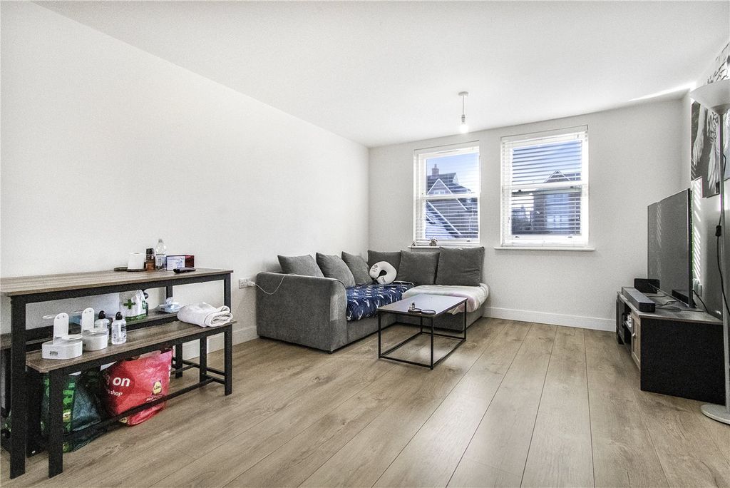 Property photo 3 of 7 Picture No. 11