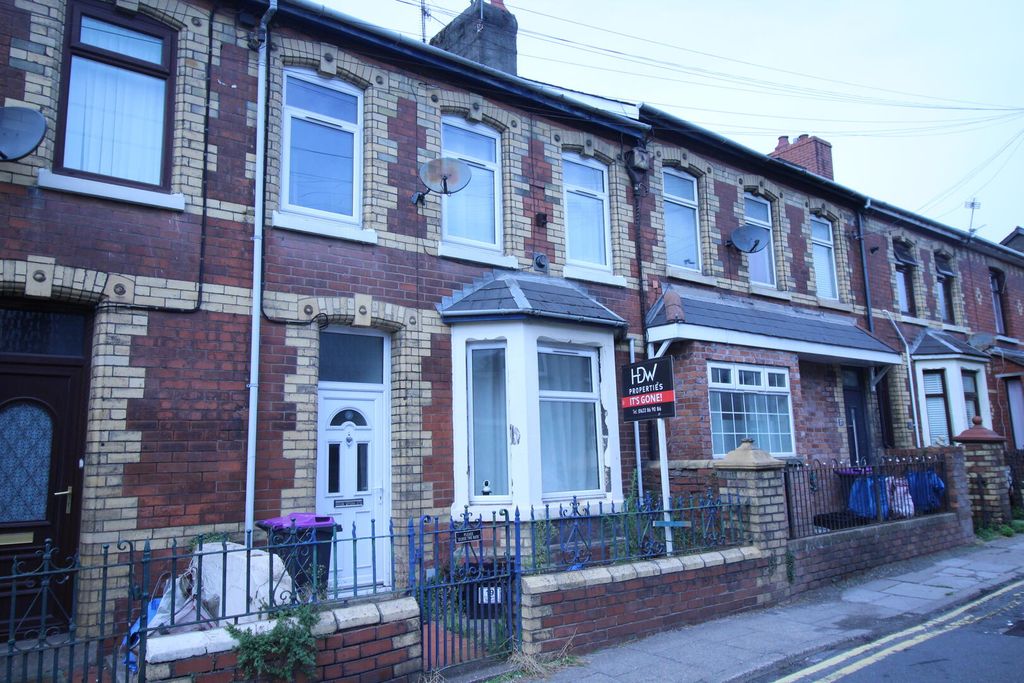 Property photo 1 of 1 Front (Exterior)