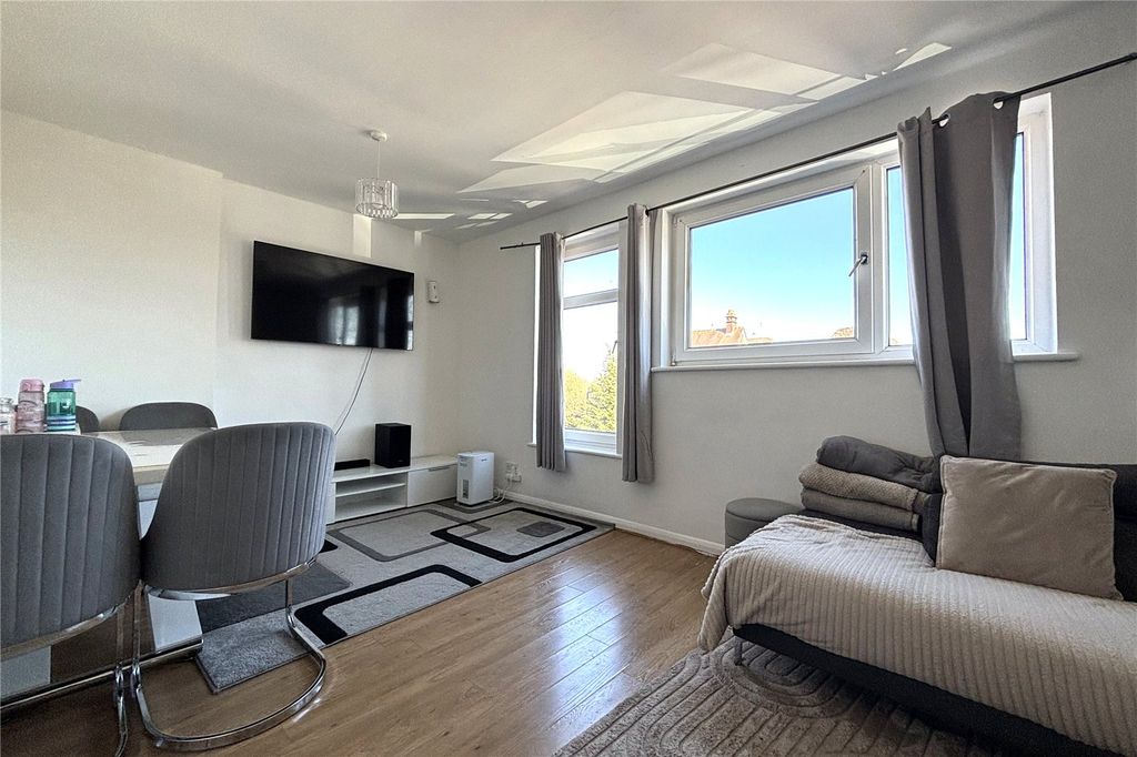 Property photo 2 of 7 Living