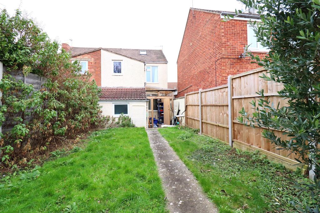 Property photo 2 of 13 Photo 3