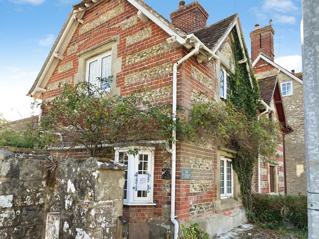 Property photo 2 of 9