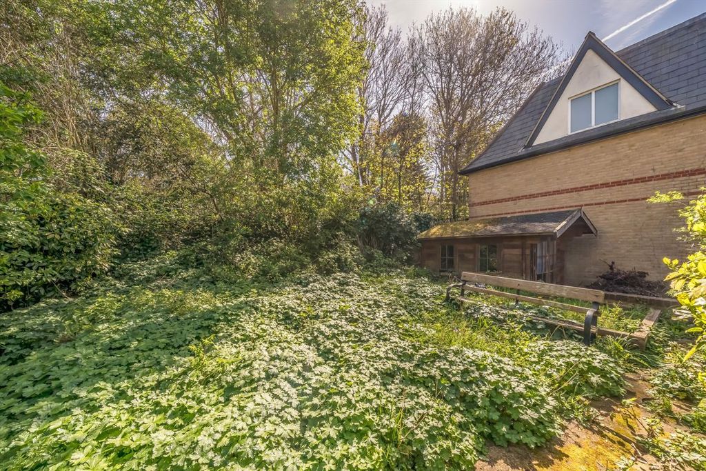 Property photo 3 of 3