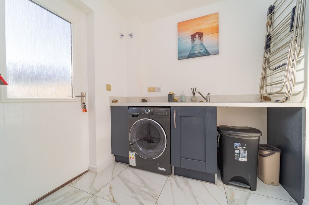 Additional image 10 of 5 bed detached house for saleEast Cairn View, Murieston, Livingston EH54