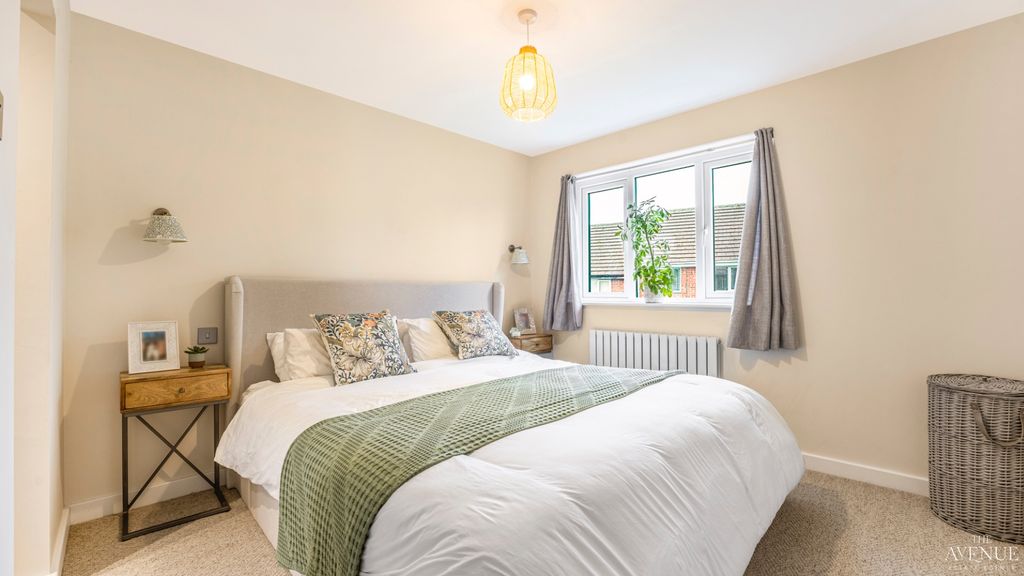 Property photo 3 of 24 4571038