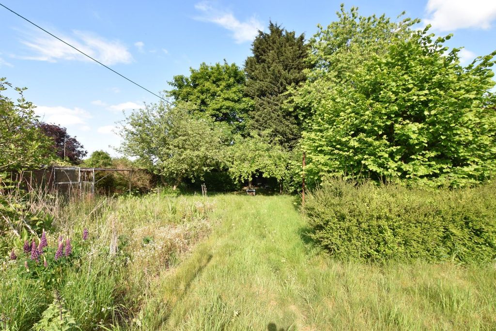 Property photo 2 of 24