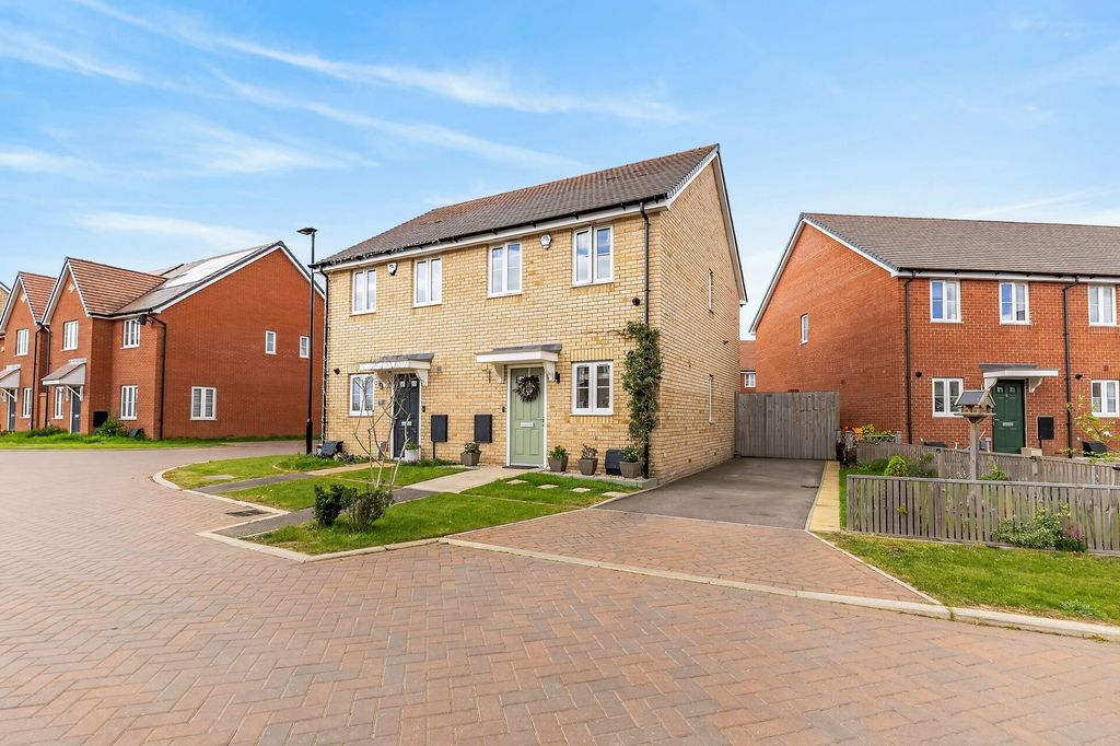 Property photo 1 of 26