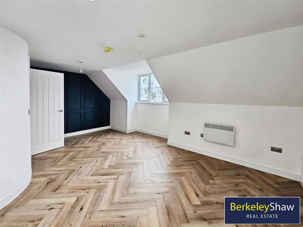 Property photo 2 of 6 Living Room