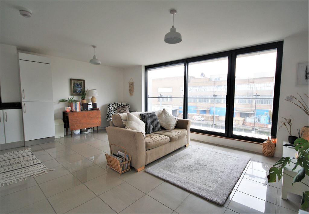 Property photo 2 of 10 Img_8455