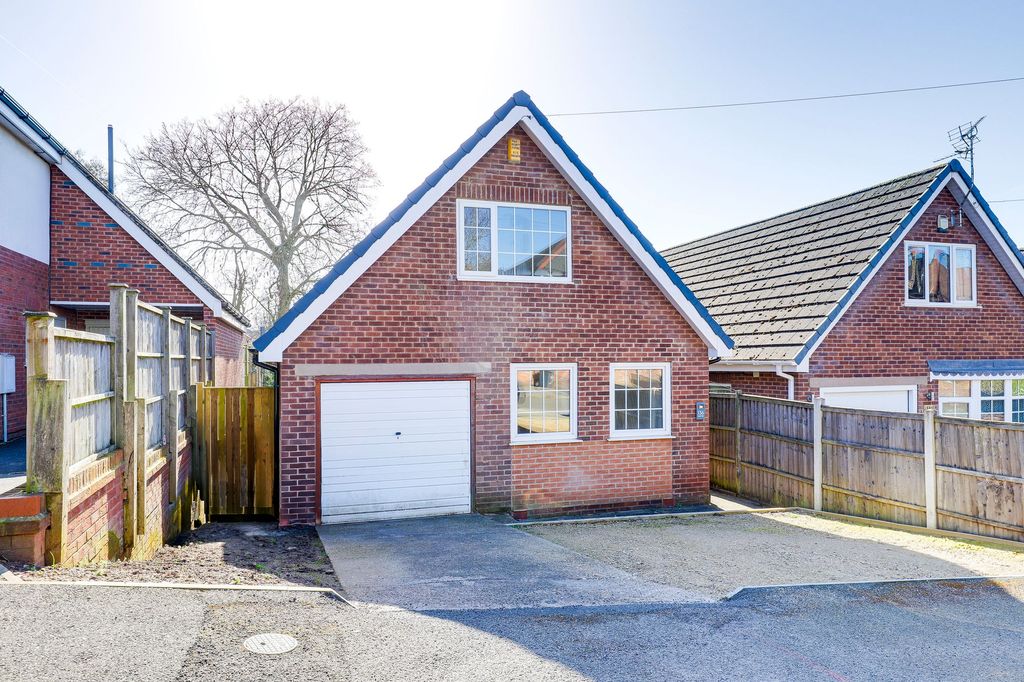 Property photo 1 of 16