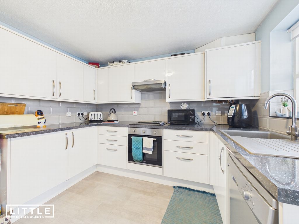 Property photo 3 of 24 Photo 3