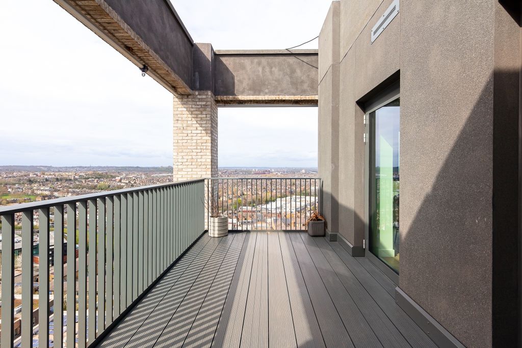 Property photo 3 of 13 094A2970