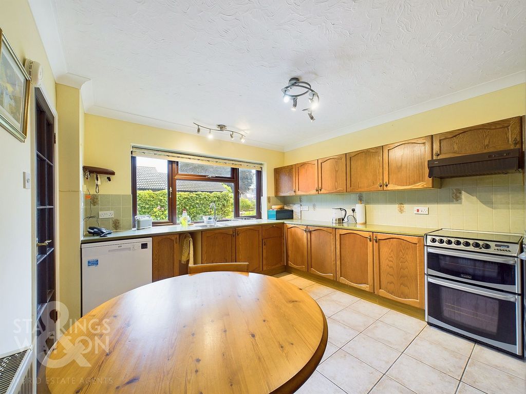 Property photo 2 of 24