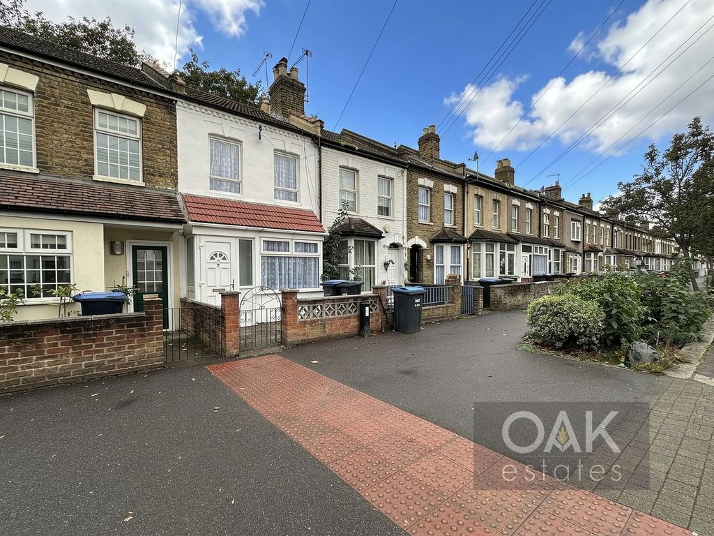 Property photo 1 of 9