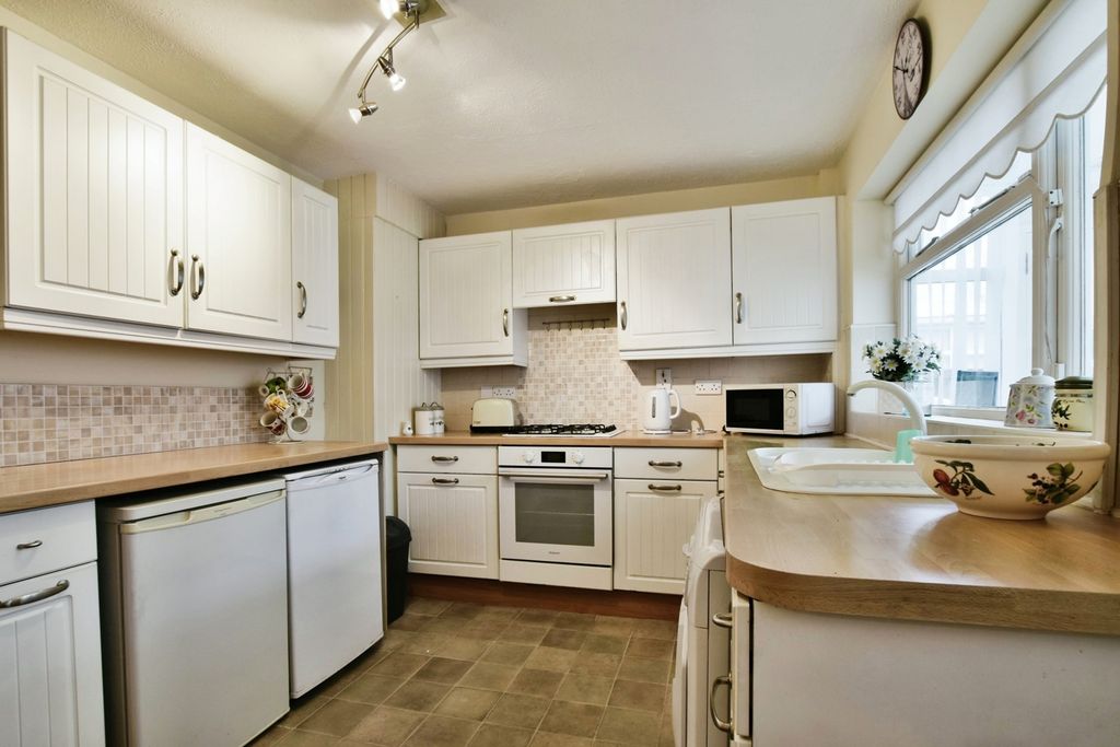 Property photo 3 of 14 Pbox-Img.Jpg