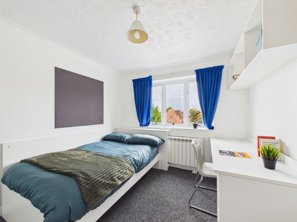 Property photo 2 of 6 Cam02660G0-Pr0162-Still001
