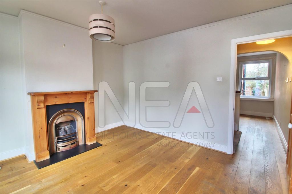 Property photo 3 of 13 Lr