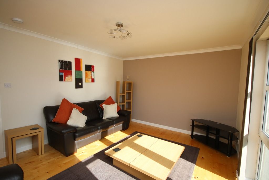 Property photo 2 of 6